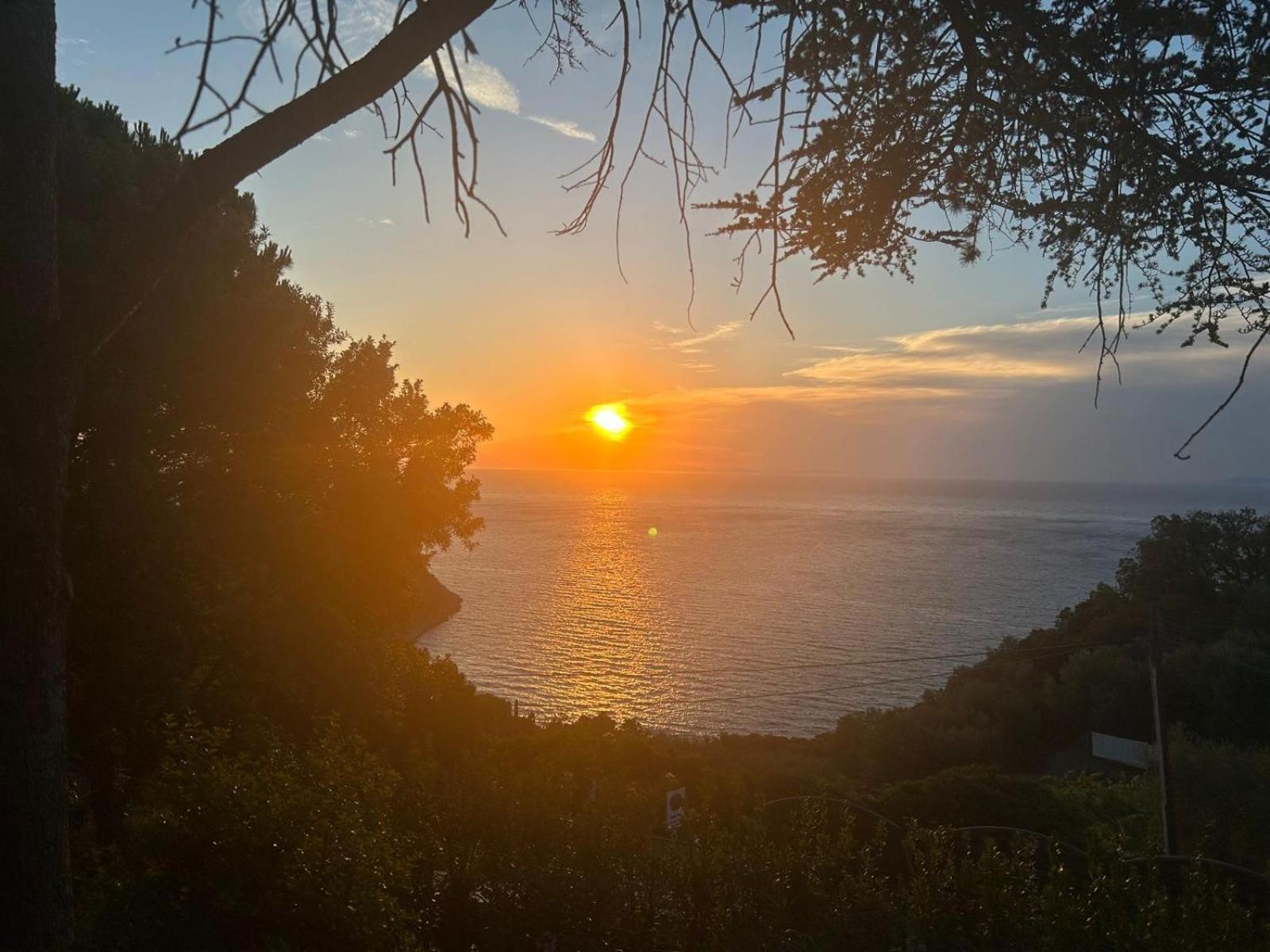 Villa Velta Sea Sunset Porto Santo Stefano  Exterior photo